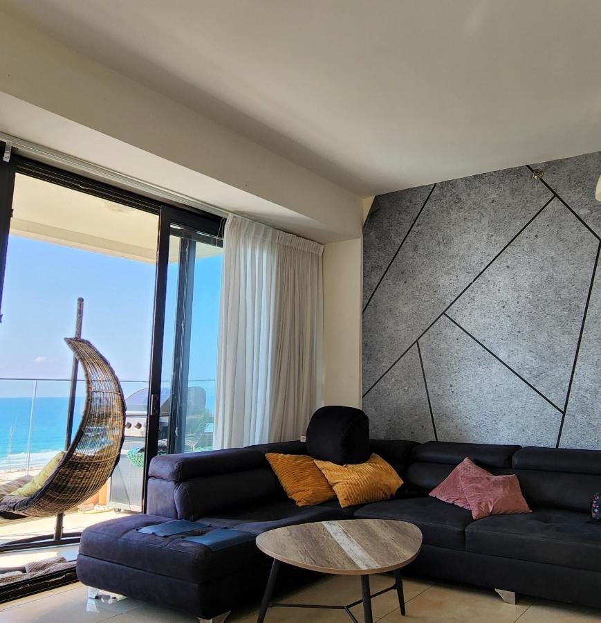 Bat Yam Luxery 5Br Sea View Suite ภายนอก รูปภาพ