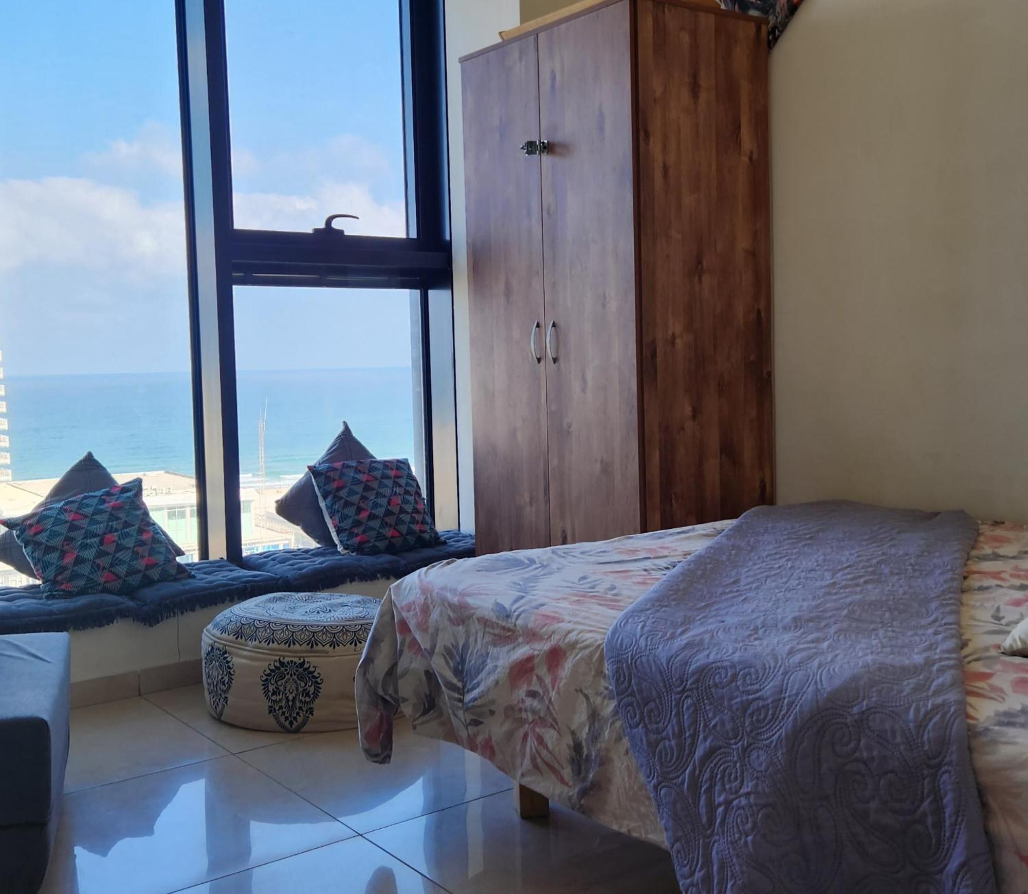 Bat Yam Luxery 5Br Sea View Suite ภายนอก รูปภาพ