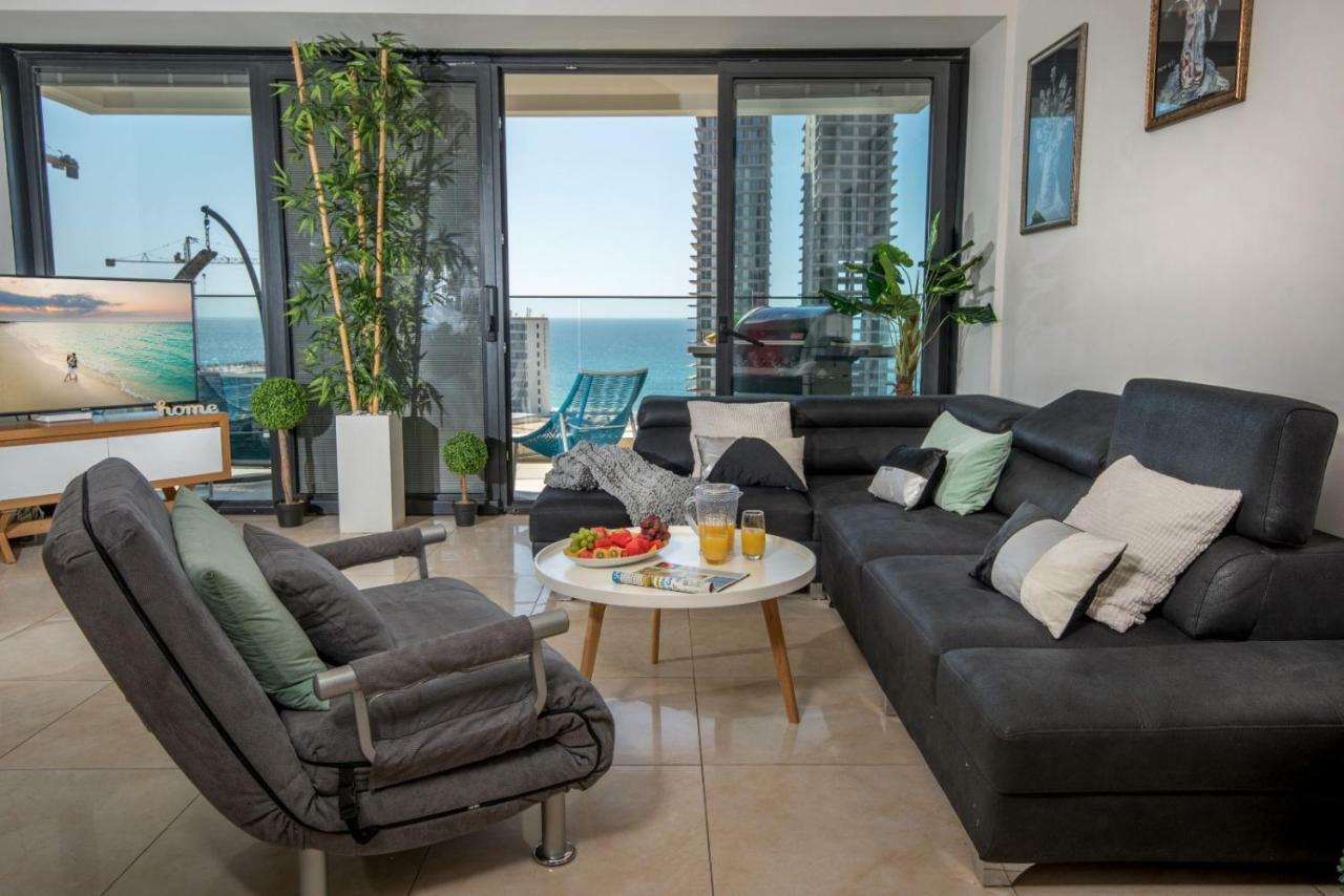 Bat Yam Luxery 5Br Sea View Suite ภายนอก รูปภาพ