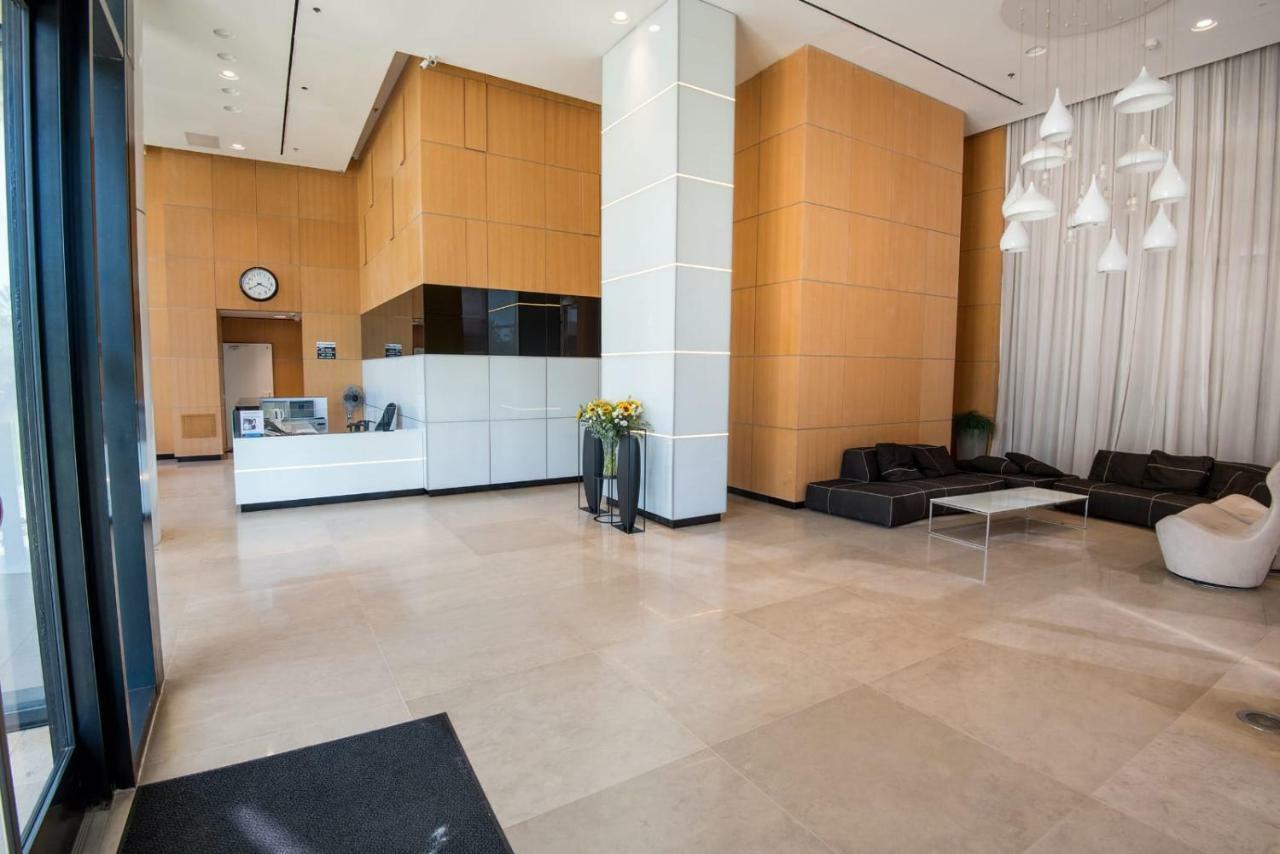 Bat Yam Luxery 5Br Sea View Suite ภายนอก รูปภาพ