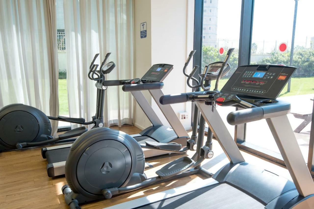 Bat Yam Luxery 5Br Sea View Suite ภายนอก รูปภาพ